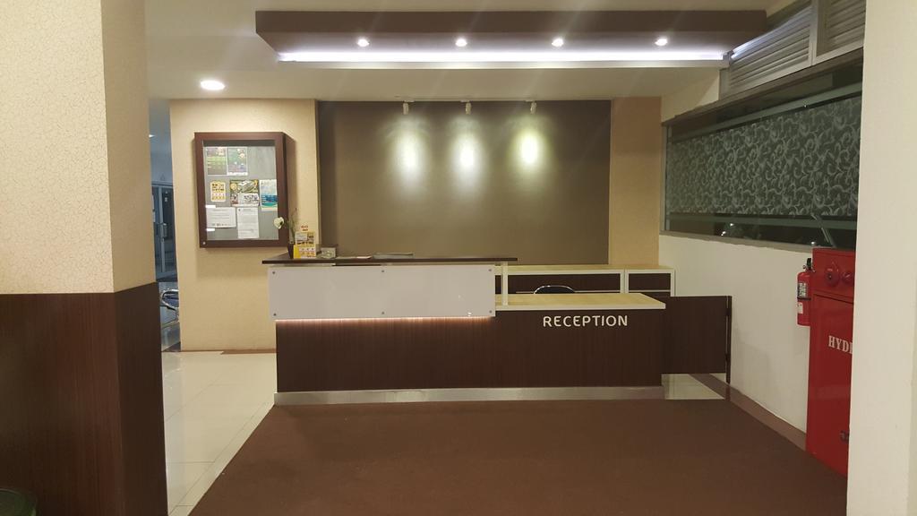 Reddoorz Apartment @ Emerald Towers Μπαντούνγκ Εξωτερικό φωτογραφία
