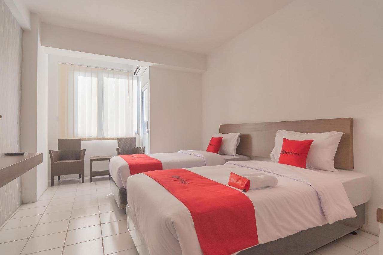 Reddoorz Apartment @ Emerald Towers Μπαντούνγκ Εξωτερικό φωτογραφία