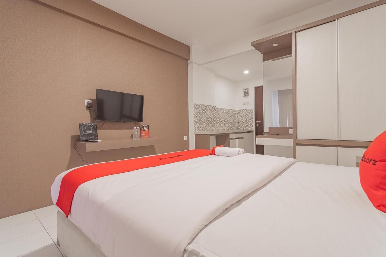 Reddoorz Apartment @ Emerald Towers Μπαντούνγκ Εξωτερικό φωτογραφία