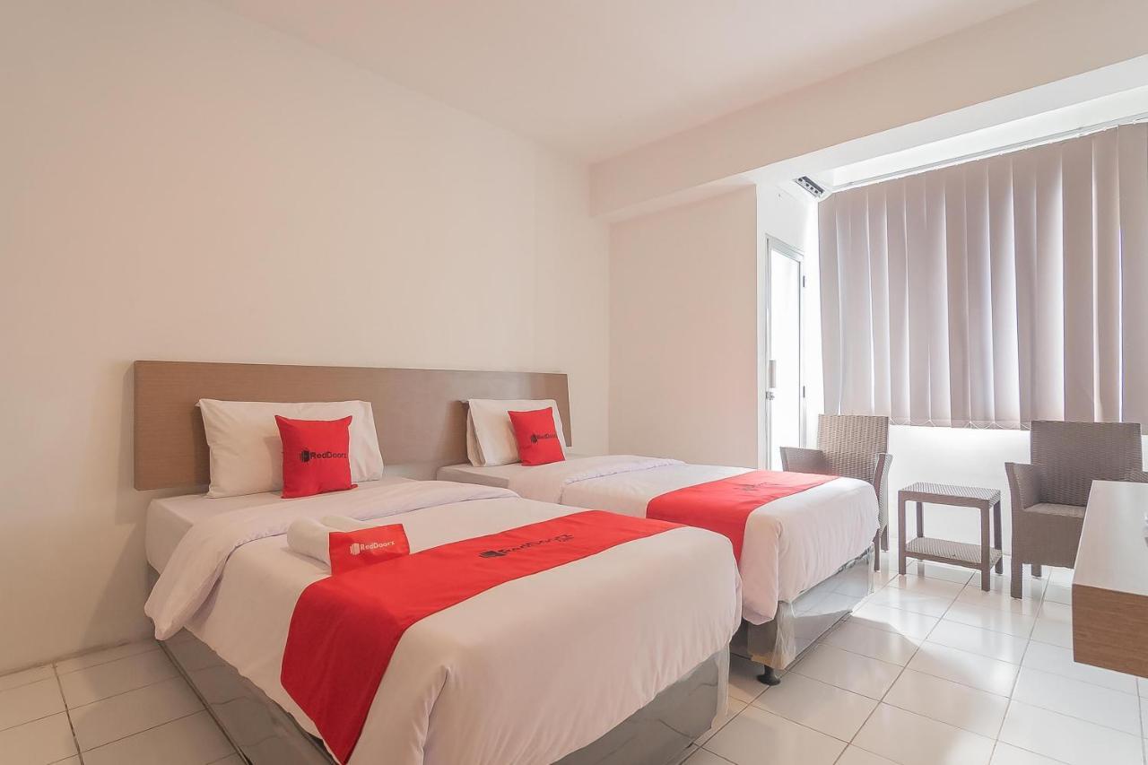 Reddoorz Apartment @ Emerald Towers Μπαντούνγκ Εξωτερικό φωτογραφία